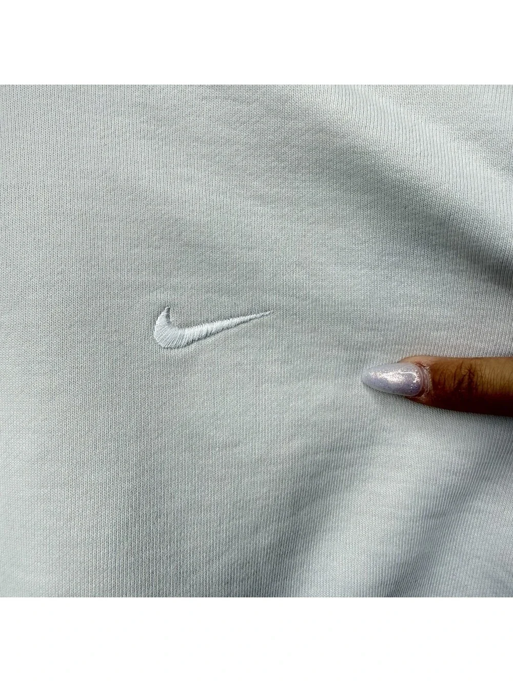 Nike Men's Gray Pullover Hoodie Size L Embroidered Swoosh Logo Fleece Pocket